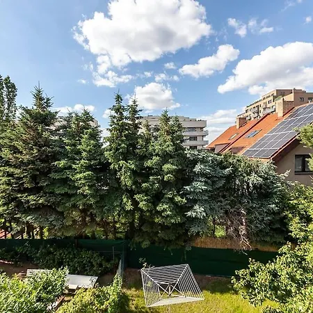 Village-like Peace & Quiet In City + Parking * Prague